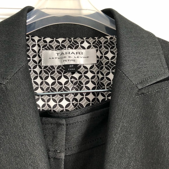Tahari Arthur Levine Suite - Picture 2 of 2
